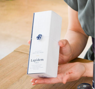 ���s�f�� �g�E�L���E �X�s�L���[���g���[�g�����g���i